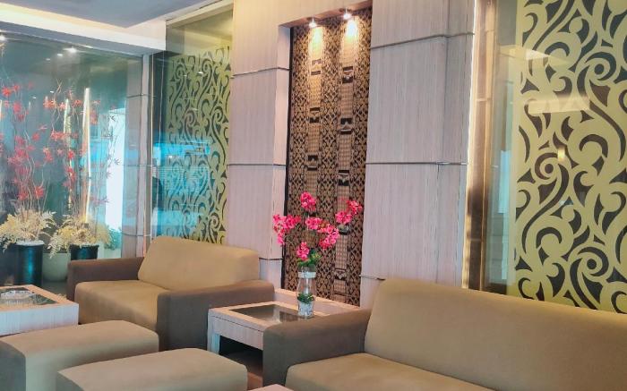 Arinas Hotel