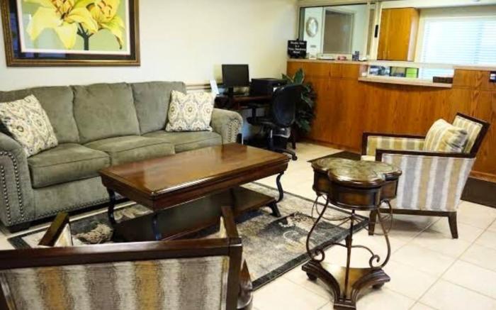 Coratel Inn & Suites By Jasper Wesley Hospital