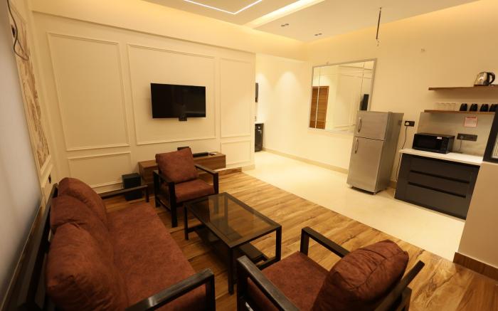 Skylight Suites -Near Jolly Grant Airport Dehradun