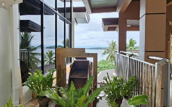 Samal Eagle's nest beach resort Room 1