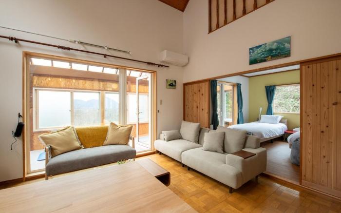 Lake Toya Terrace House