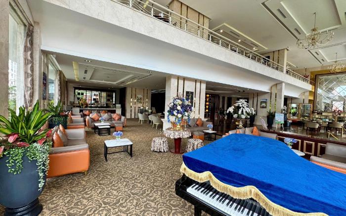 Sandals Stay Hotel