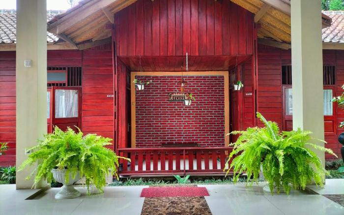 Nur Alam Hotel