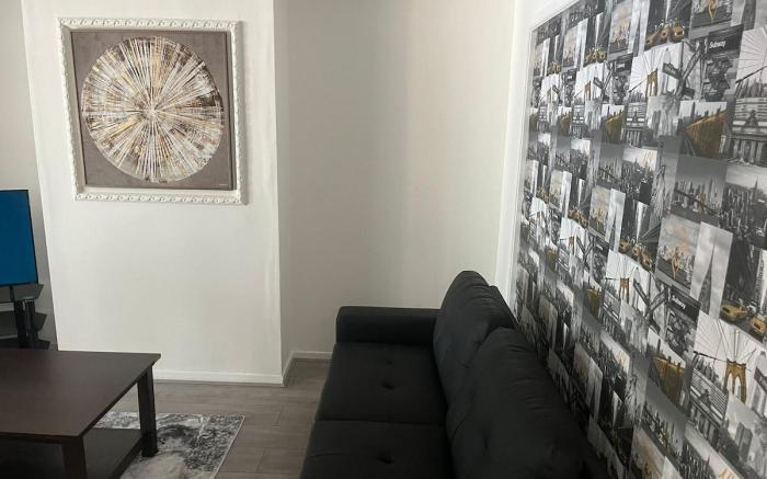 Honeysuckle House 5BR Crawley