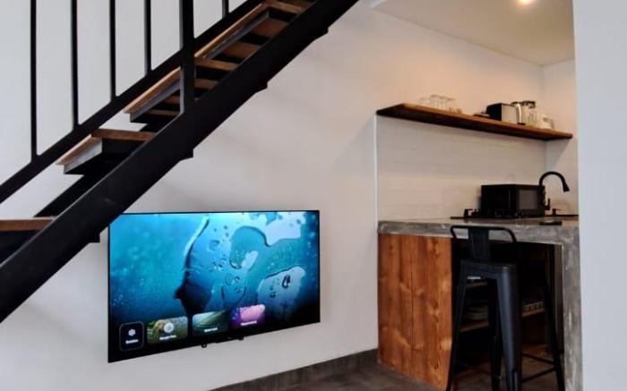 New! Spacious loft at affordable price