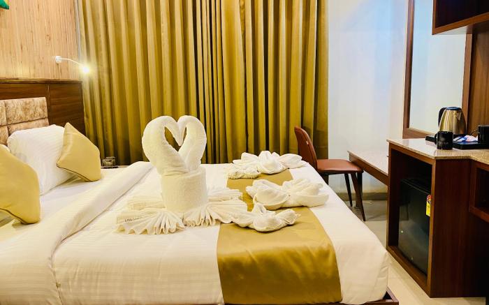 THE CLAN INDORE - VIJAY NAGAR