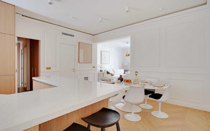 Elegant A/C Apt 2BR/6P – Paris 17th/Monceau