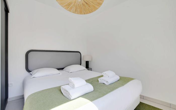 Elegant Appt - 2BDR/6P - Near Paris & La Défense