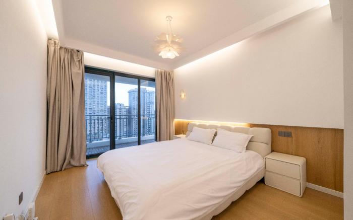 Zhome- Riveside Garden