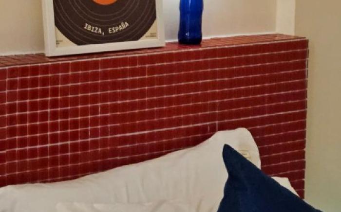 Êm Ái - Color splash, sleek, fun Z stay!