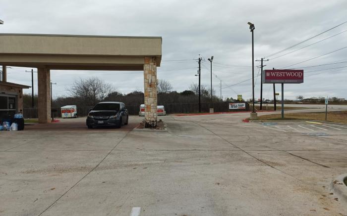 Westwood Inn Extended Stay by OYO Gonzales TX