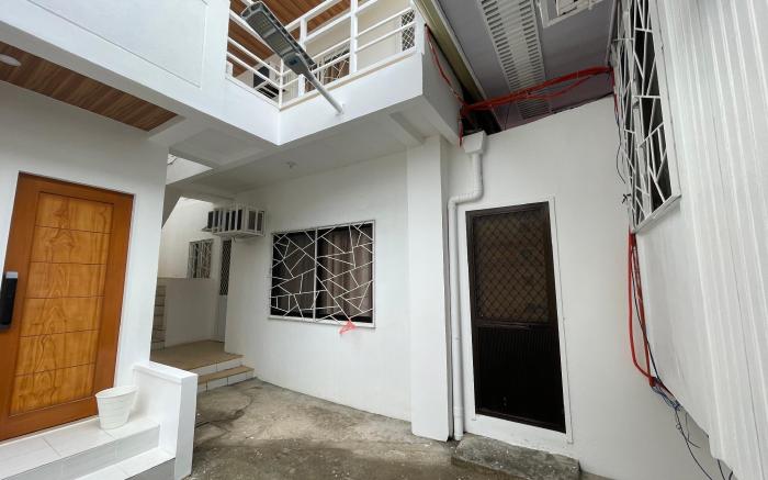 B Elbi House UPLB + Fibr WiFi Weekly PROMO