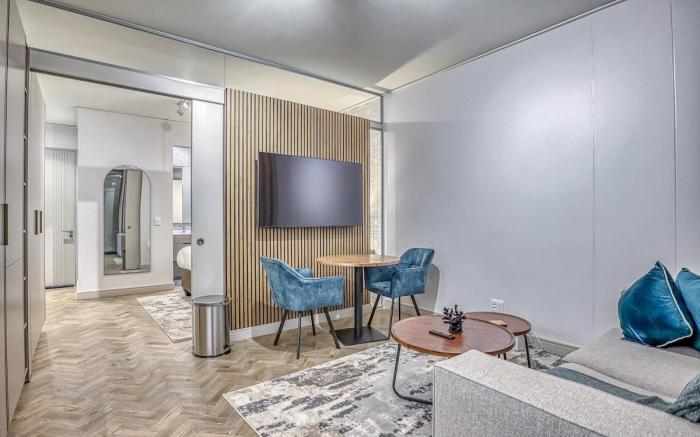 Chic Rosebank Haven