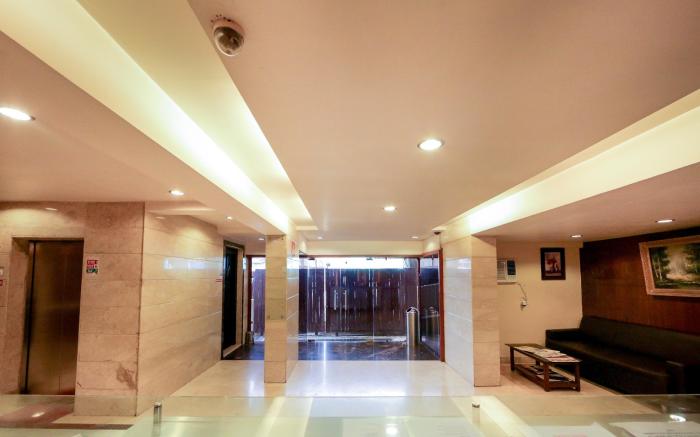 Hotel Lucky Goregaon