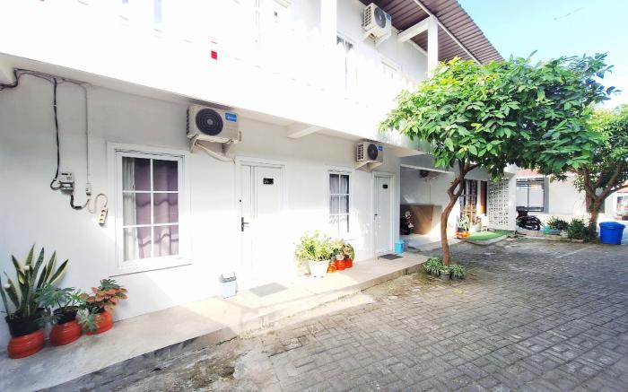 Niti Stay Syariah near Stasiun Wates RedPartner