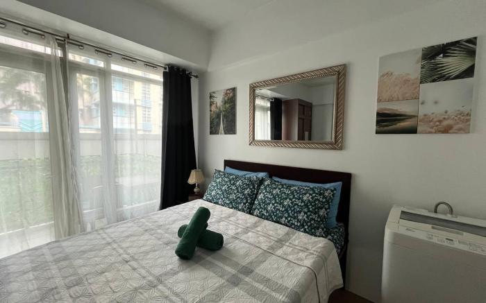 Marvinn's by LVH - 150 Newport Boulevard