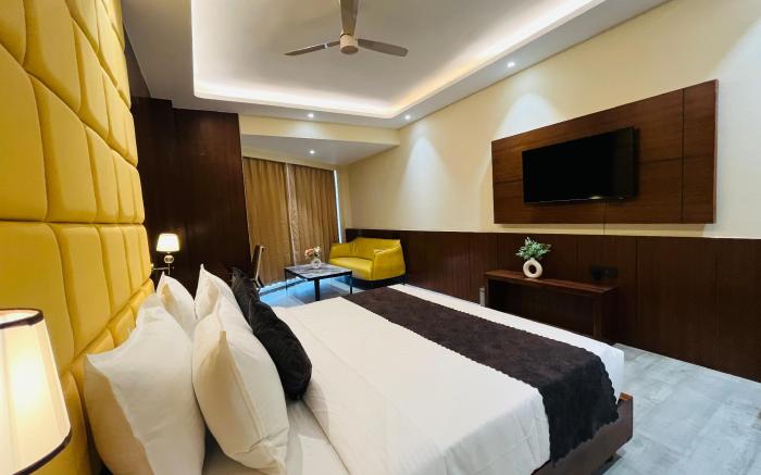 Saltstayz Premier - Manesar & Sector 86