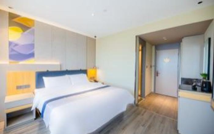 Home Inn Style Yantai Jierui Road High-speed Railway South Station