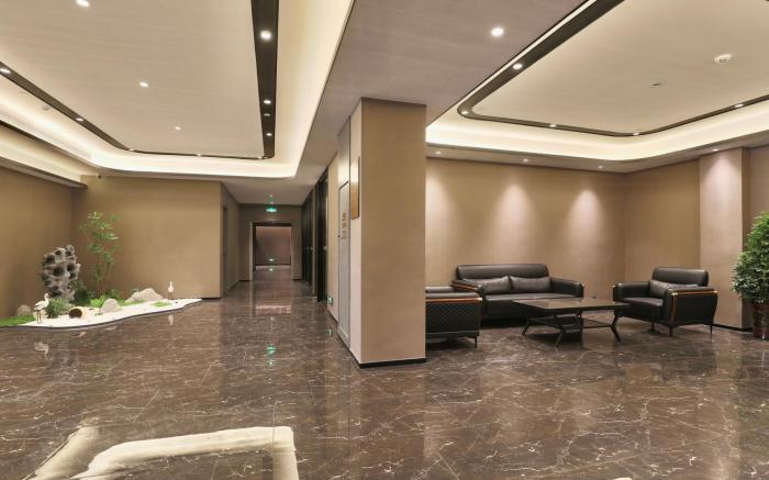Home Inn Style Heze Caoxian Zhuangzhai High-speed Railway Station