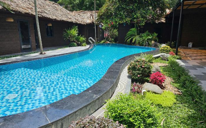 An Riverside Ecolodge