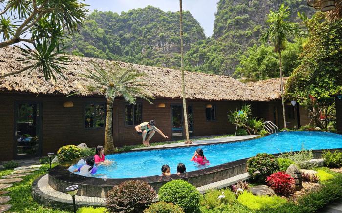 An Riverside Ecolodge