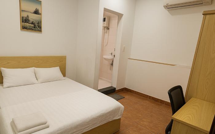 95 Lam Son Hotel - Near Tan Son Nhat Airport