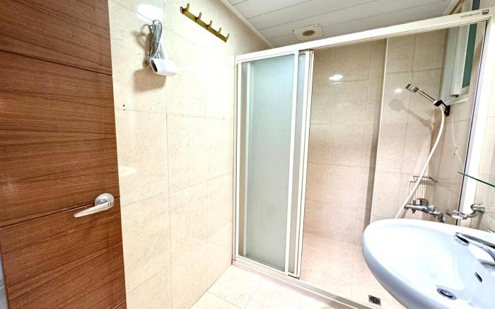 Concert Stay /2min to MRT/忠孝 松菸 巨蛋商圈/deluxe suite