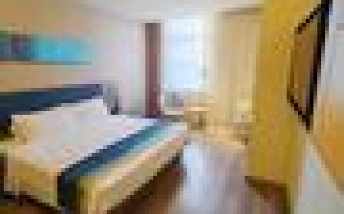 Home Inn Style Tianjin Hedong Wanda Plaza