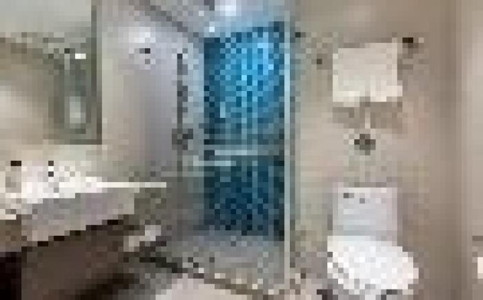 Home Inn Style Yantai Guanhai Road Haichang Fisherman's Wharf Seaside Bathing Beach