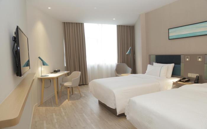 Home Inn Style Yantai Guanhai Road Haichang Fisherman's Wharf Seaside Bathing Beach