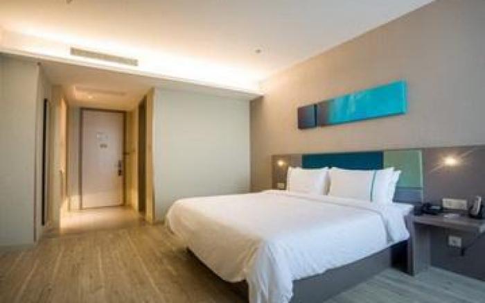 Home Inn Style Yantai Bohai Ferry Passenger Station Xingfu Middle Road