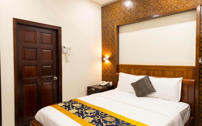 Atana II Hotel