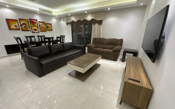 2 En-suite Rooms, Central & Spacious