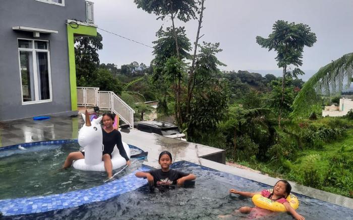 Villa DERAFA Cawene atau Villa Hijau