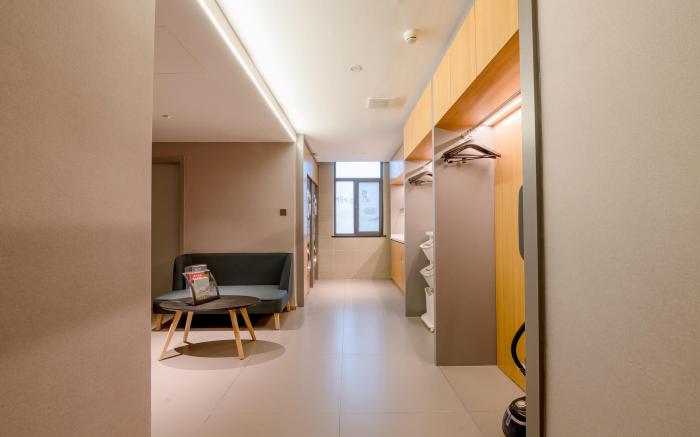 Home Inn Style Rongcheng High-speed Railway Station