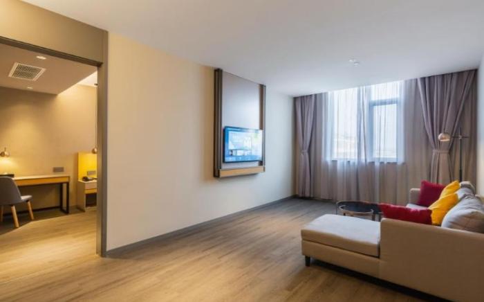 Home Inn Style Laiwu Huayuan Road RT-Mart