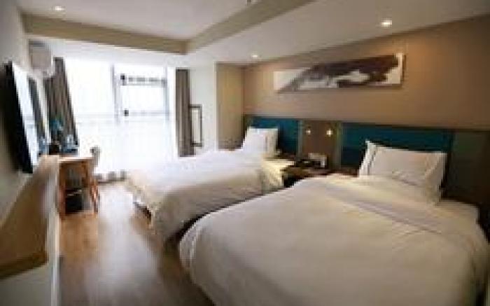 Ease Hotel Guiyang High-speed Railway North Station