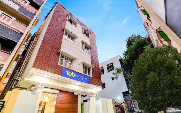 FabHotel Karuna Regent