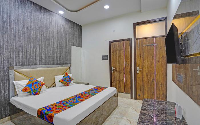 FabHotel Shubh Palace