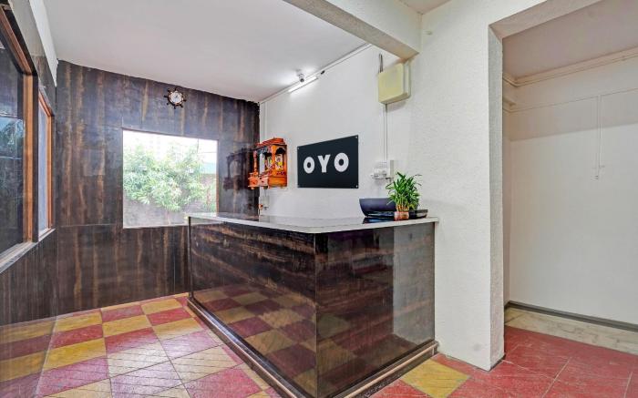 Hotel O Ashiyana lodge Wakad Bridge Bus Stop