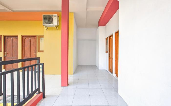 OYO 94683 Oteng Stay