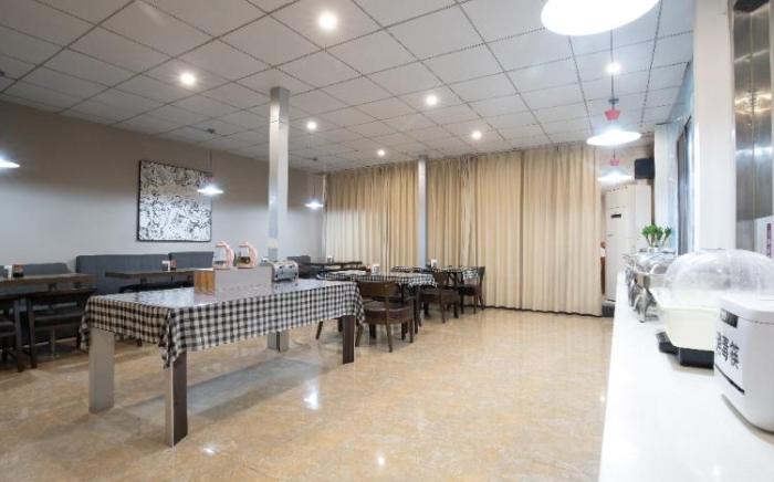 Home Inn Jinhua Municipal Government Bayi South Street Metro Station