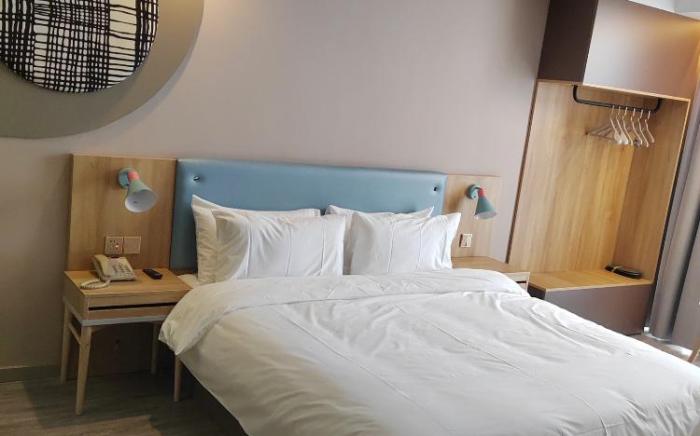 Home Inn Wuxi Huiju Shopping Plaza Xitai Road