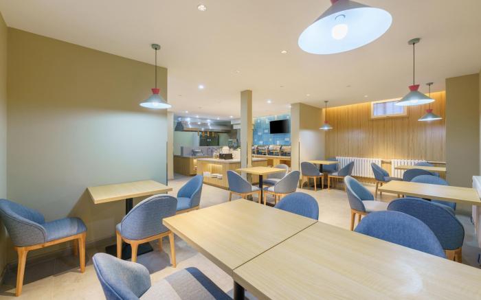 Home Inn Neo Dalian Airport