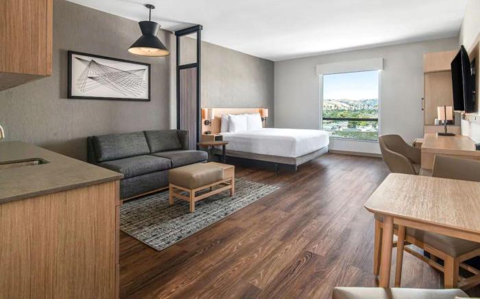 Hyatt Place Newark / Silicon Valley