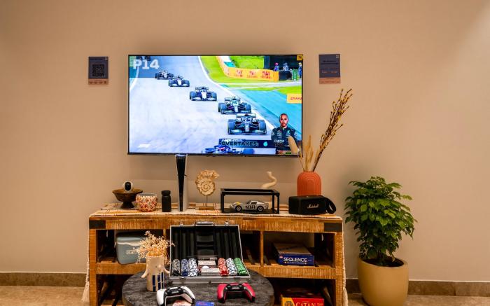 LiveAway Gurugram, Golf Course Road by PACK