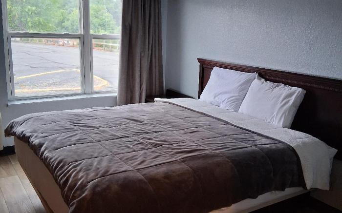 Lakeview Inn