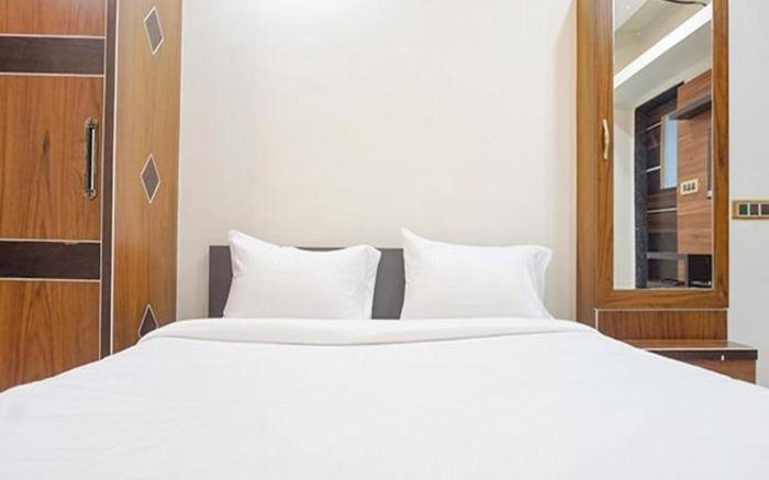 FabHotel Classic Square I