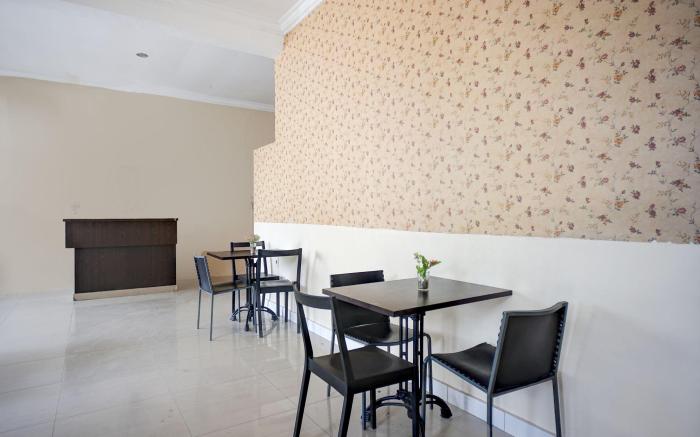 OYO 94751 Hotel Labuhan Raya