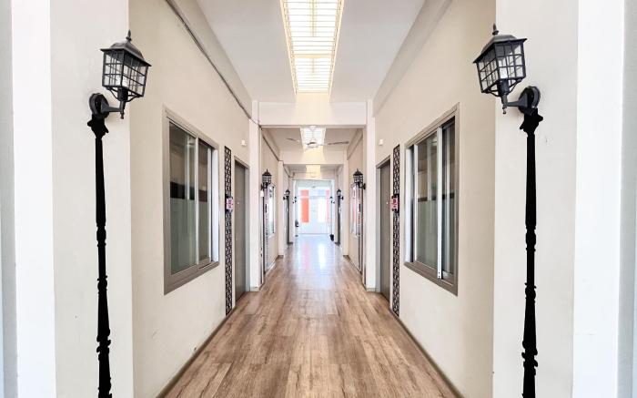 Sans Vibes Hotel Syariah Graha 100 Gubeng Surabaya